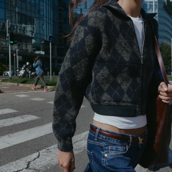 ZARA ARGYLE KNIT BOMBER JACKET - Picture 4 of 13